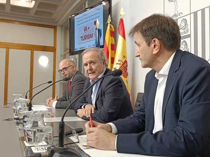 El Gobierno de Aragón y las Cámaras de Comercio presentan un programa de competencias digitales para el sector turístico